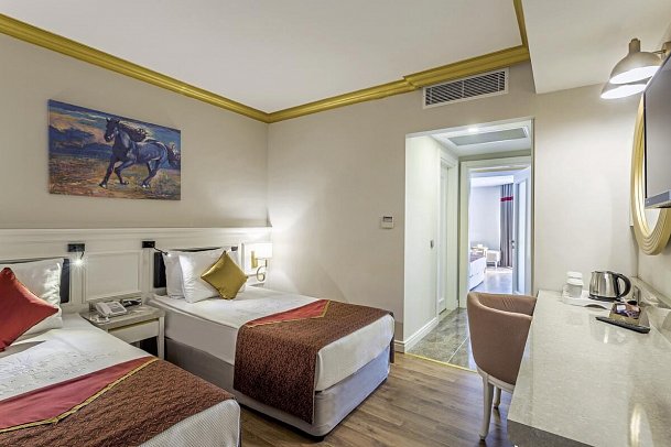 Mary Hotels Side - Wohnbeispiel Familienzimmer (Zimmercodierung FB1)