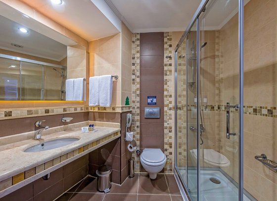 Royal Atlantis Spa & Resort
