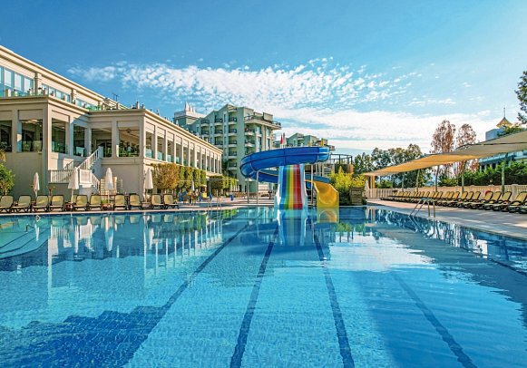 Royal Atlantis Spa & Resort