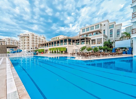 Royal Atlantis Spa & Resort
