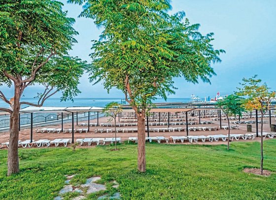 Royal Atlantis Spa & Resort