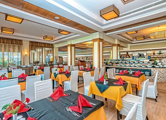 Royal Atlantis Spa & Resort