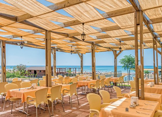 Royal Atlantis Spa & Resort