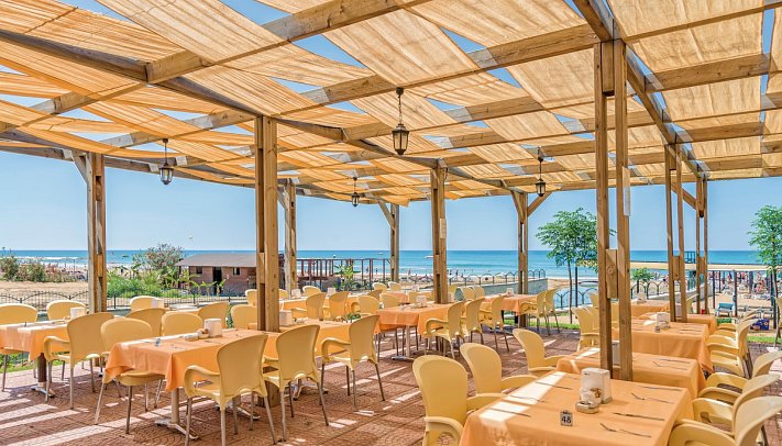 Royal Atlantis Spa & Resort