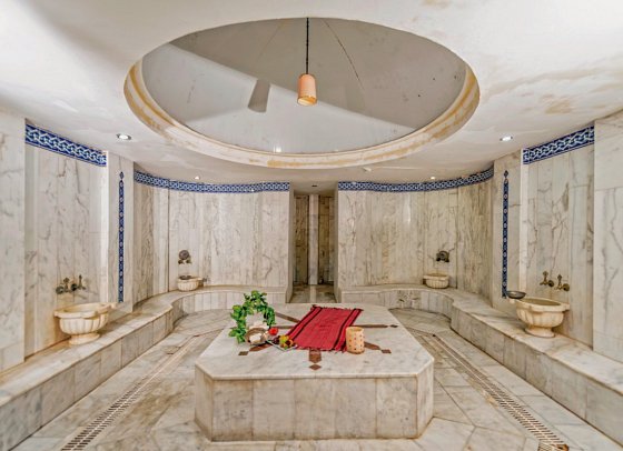 Royal Atlantis Spa & Resort