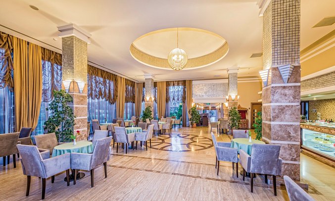 Royal Atlantis Spa & Resort