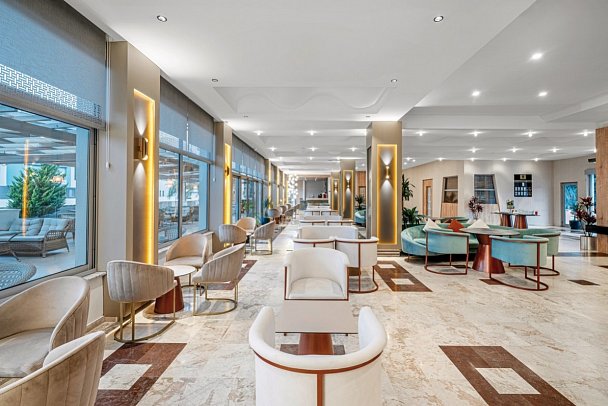 Side Story Resort & Spa Hotel