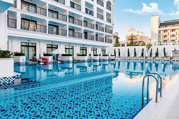 Side Royal Style Hotel