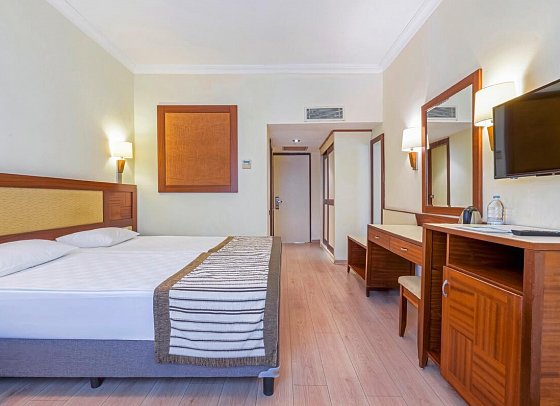 Süral Hotel - Wohnbeispiel Doppelzimmer Landblick (Zimmercodierungen DBL & DCL)