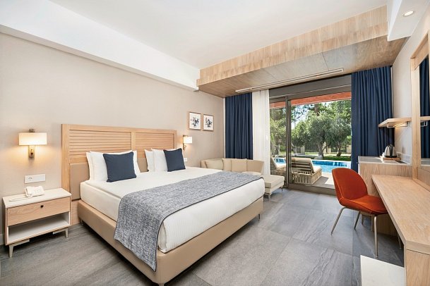 Süral Saray - Wohnbeispiel Doppelzimmer Swim-Up (Zimmercodierung DBQ)