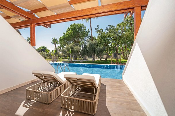 Süral Saray - Wohnbeispiel Doppelzimmer Swim-Up (Zimmercodierung DBQ)