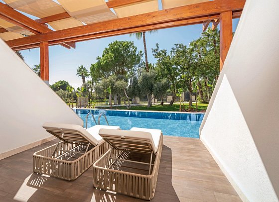 Süral Saray - Wohnbeispiel Doppelzimmer Swim-Up (Zimmercodierung DBQ)