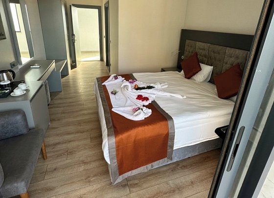 Side Golden Rock Hotel & Spa