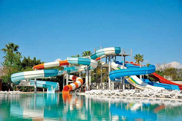 LRS Lake & River Side Hotel & Spa