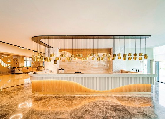 Side Moon Palace Hotel