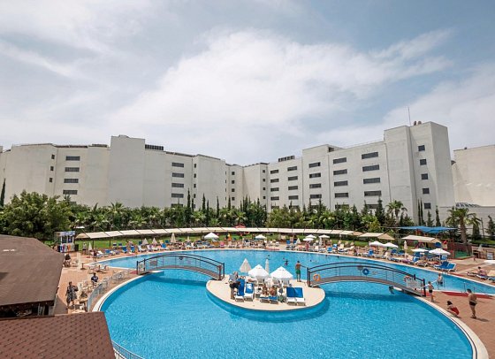 Cenger Beach Resort