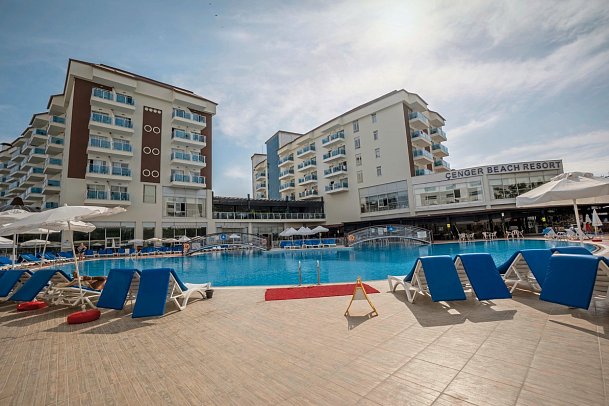 Cenger Beach Resort
