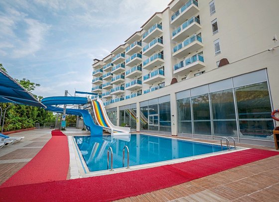 Cenger Beach Resort