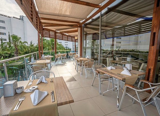 Cenger Beach Resort