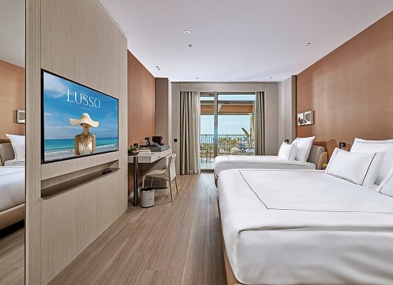 LUSSO Sorgun - Wohnbeispiel Doppelzimmer Superior Jacuzzi Meerblick (Zimmercodierungen DS1 & DC1)
