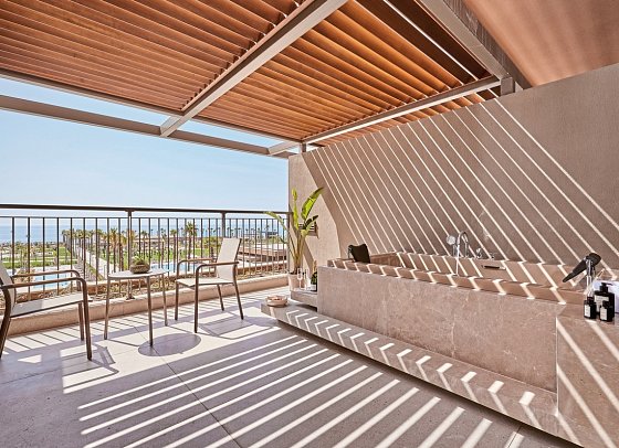 LUSSO Sorgun - Wohnbeispiel Doppelzimmer Superior Jacuzzi Meerblick (Zimmercodierungen DS1 & DC1)