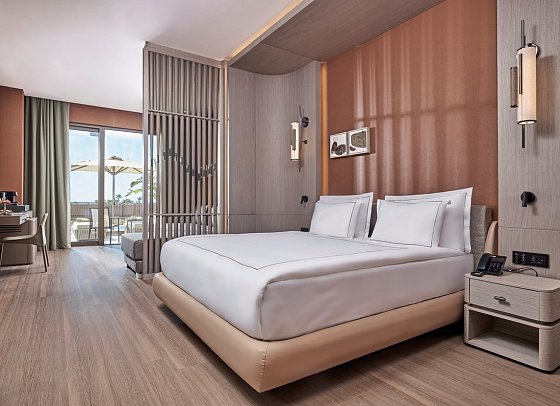 LUSSO Sorgun - Wohnbeispiel Doppelzimmer Infinity Swim Up Meerblick (Zimmercodierung UBQ)