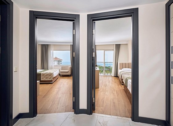 Seaden Sea World Resort & Spa - Wohnbeispiel Familienzimmer Meerblick (Zimmercodierung FBM)