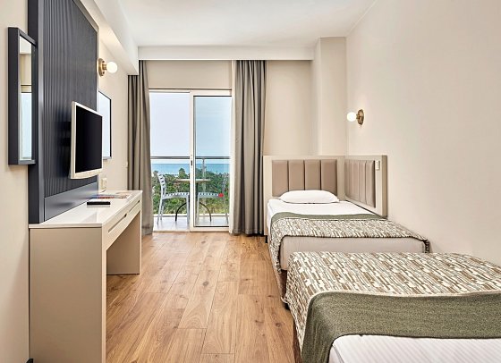 Seaden Sea World Resort & Spa - Wohnbeispiel Familienzimmer Meerblick (Zimmercodierung FBM)