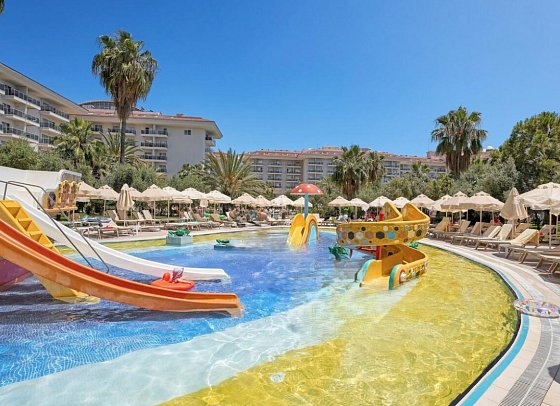 Seaden Sea World Resort & Spa