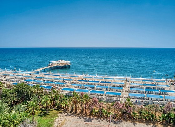 Seaden Sea World Resort & Spa