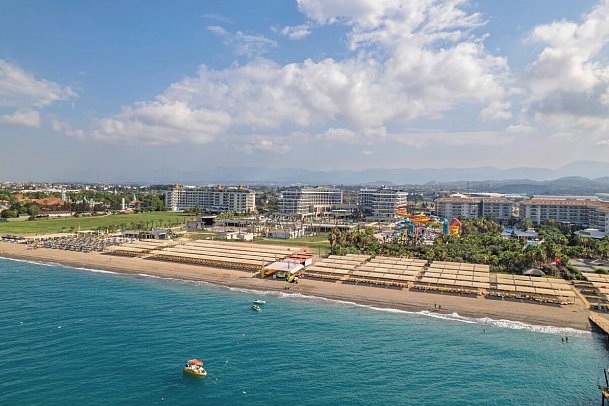 Seaden De Mar Resort & Spa