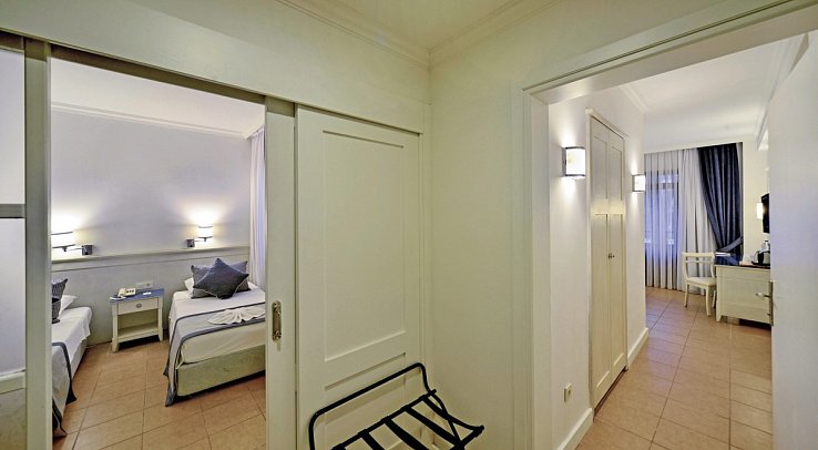 Champion Holiday Village - Wohnbeispiel Familienzimmer (Zimmercodierung FB1)