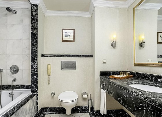 The Norm Oriental Kemer - Beispiel Bad Suite Komfort Deluxe Landblick (Zimmercodierungen WDL, WD1, WD2, DB1, DC2, DBP & DCP)
