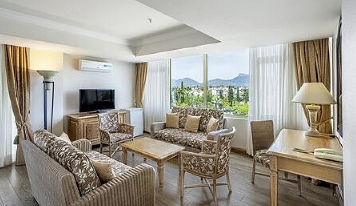 The Norm Oriental Kemer - Wohnbeispiel Suite Komfort Deluxe Landblick (Zimmercodierungen WDL, WD1 & WD2)