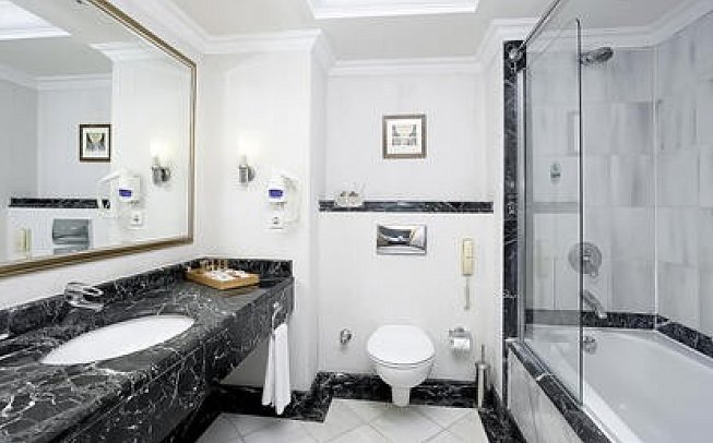 The Norm Oriental Kemer - Wohnbeispiel Suite Komfort King Poolblick (Zimmercodierungen WB1, WB2 & WB3)