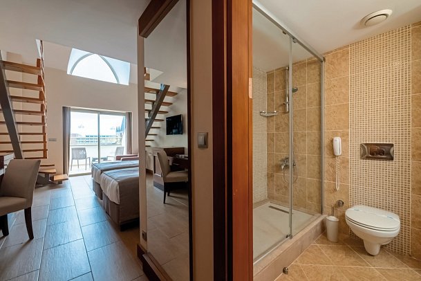 Crystal Prestige Pearl Collection - Wohnbeispiel Maisonette (Zimmercodierungen MBL & MB1)