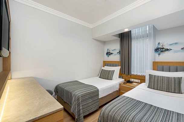 Limak Limra Hotel & Resort - Wohnbeispiel Familienzimmer Nebengebäude (Zimmercodierung FBV)