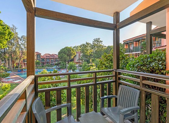 Limak Limra Hotel & Resort - Beispiel Balkon Doppelzimmer Meer- und Poolseite (Zimmercodierungen DBV & DC2)