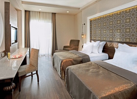 Güral Premier Tekirova - Wohnbeispiel Familienzimmer Deluxe Pool