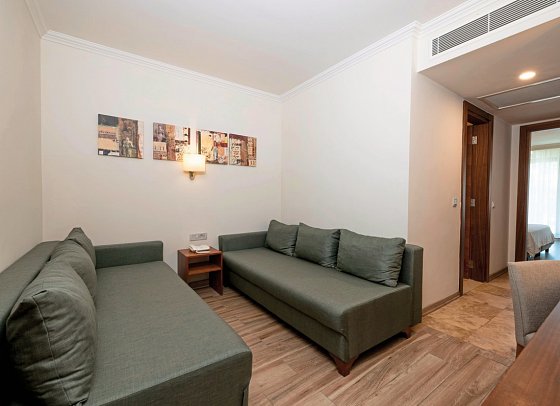 Nirvana Mediterranean Excellence - Wohnbeispiel Familiensuite (Zimmercodierungen FB2 & FB3)