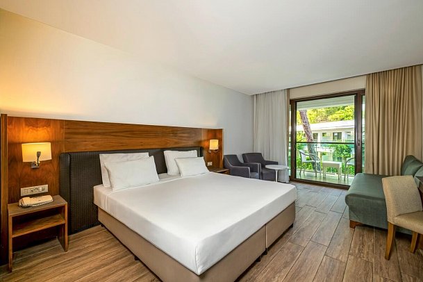Nirvana Mediterranean Excellence - Wohnbeispiel Doppelzimmer Standard Waldblick (Zimmercodierungen DB1 & DC1)
