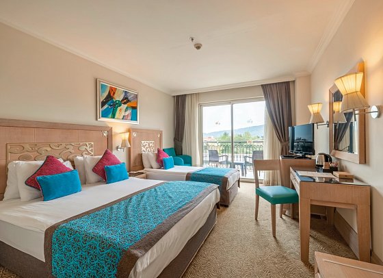 Crystal De Luxe Comfort Collection - Wohnbeispiel Doppelzimmer seitl. Meerblick (Zimmercodierungen DBN & DCN)