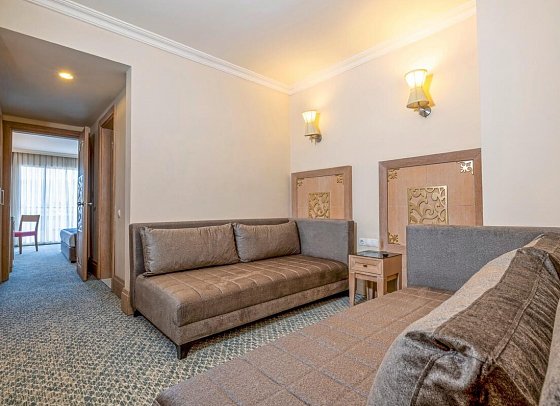Crystal De Luxe Comfort Collection - Wohnbeispiel Familienzimmer 2 Räume (Zimmercodierung FB2)