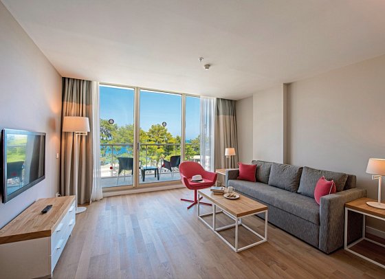 Akra Kemer - Wohnbeispiel Suite Deluxe mit Jacuzzi (Zimmercodierung WD1)