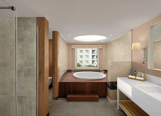 Akra Kemer - Wohnbeispiel Deluxe Suite mit Jacuzzi (Zimmercodierung WD1)