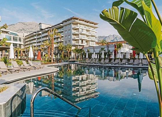 Akra Kemer