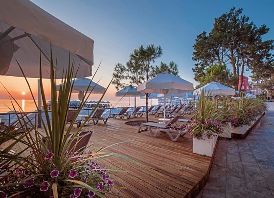 Akra Kemer