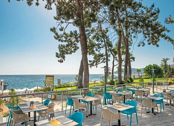 Akra Kemer