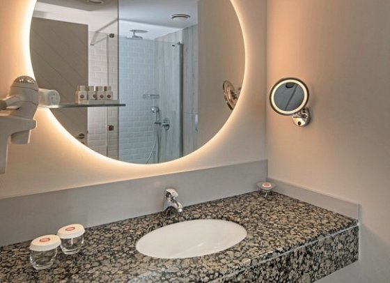 Akra Kemer - Beispiel Bad Doppelzimmer Superior (Zimmercodierungen DBN, DCN, DBL & DCL)