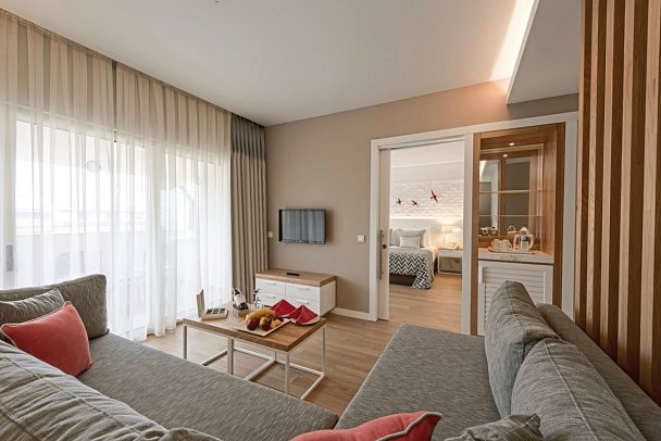 Akra Kemer - Wohnbeispiel Penthouse Suite (Zimmercodierung MBL)